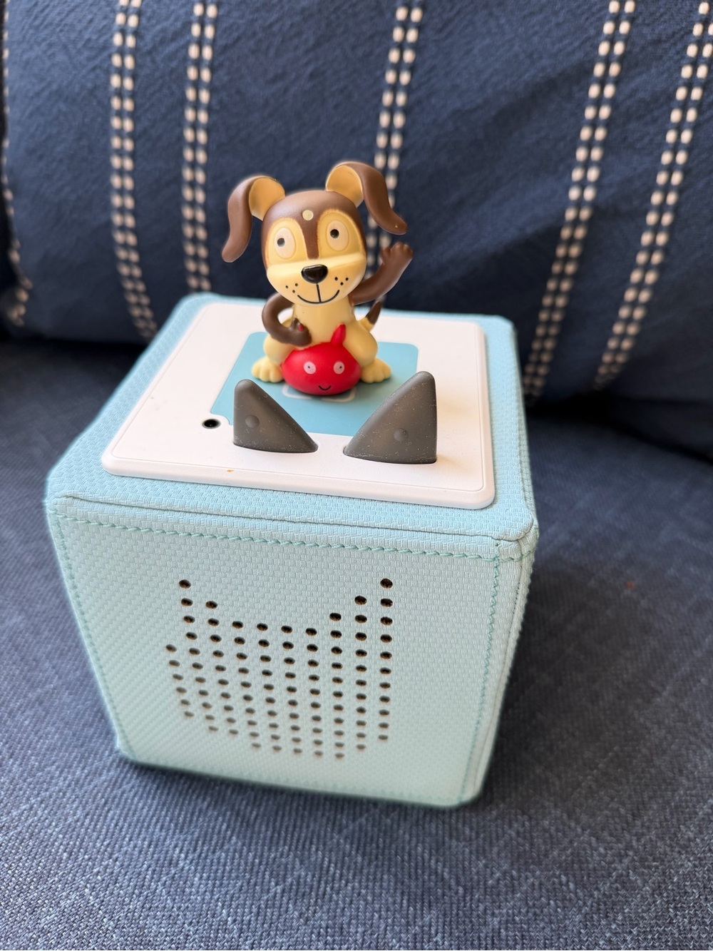 Light Blue Tonie Box original with Dog Figure